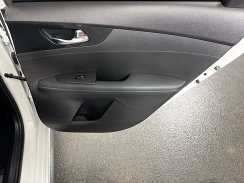 Used 2024 Kia Forte GT-Line image 28