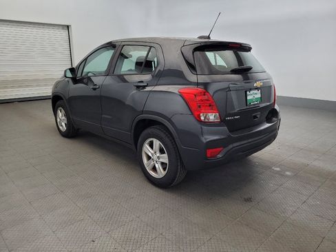 Used 2019 Chevrolet Trax LS w/ LPO, Cargo Package AWD/4WD image 5