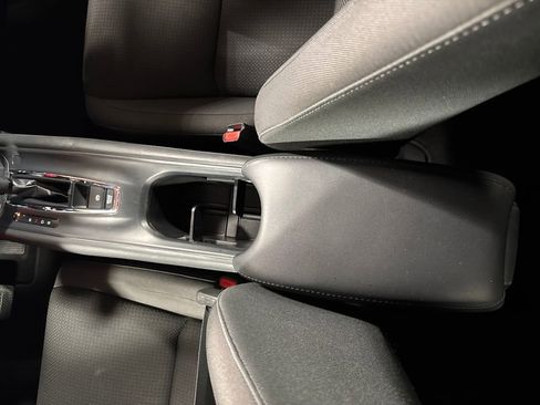 Used 2022 Honda HR-V EX image 16
