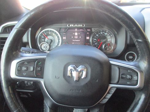 Used 2019 RAM 1500 Big Horn AWD/4WD image 26