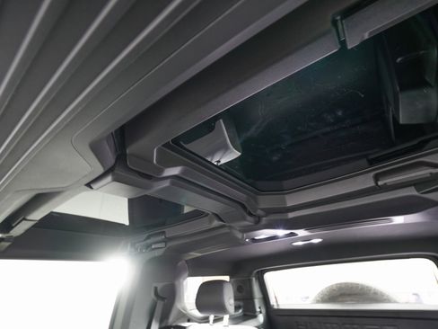 Used 2024 GMC Hummer EV 3X image 28