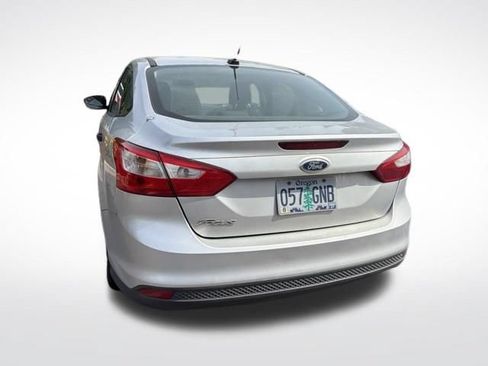 Used 2013 Ford Focus S FWD image 6