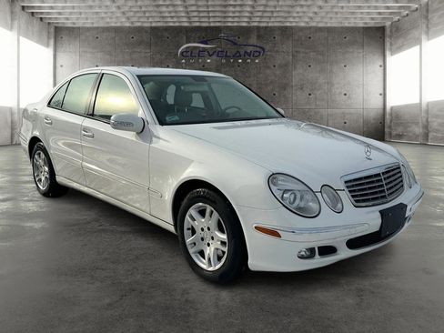 Used 2006 Mercedes-Benz E 350 4MATIC Sedan image 1