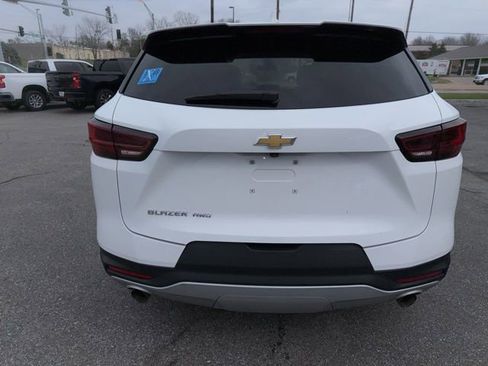 Used 2025 Chevrolet Blazer LT image 14