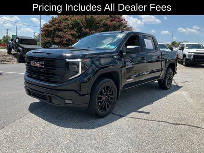 Used 2025 GMC Sierra 1500 Elevation