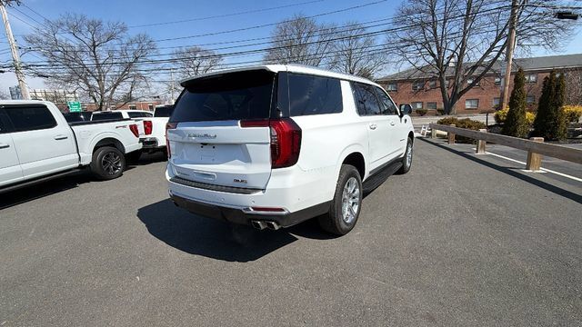 Certified 2025 GMC Yukon XL Denali AWD/4WD image 7