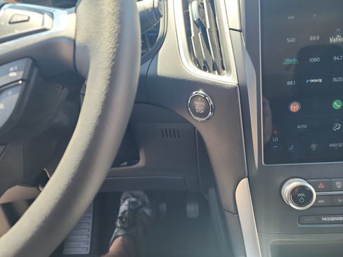 Used 2022 Ford Edge SEL w/ Sport Appearance Package AWD/4WD image 30
