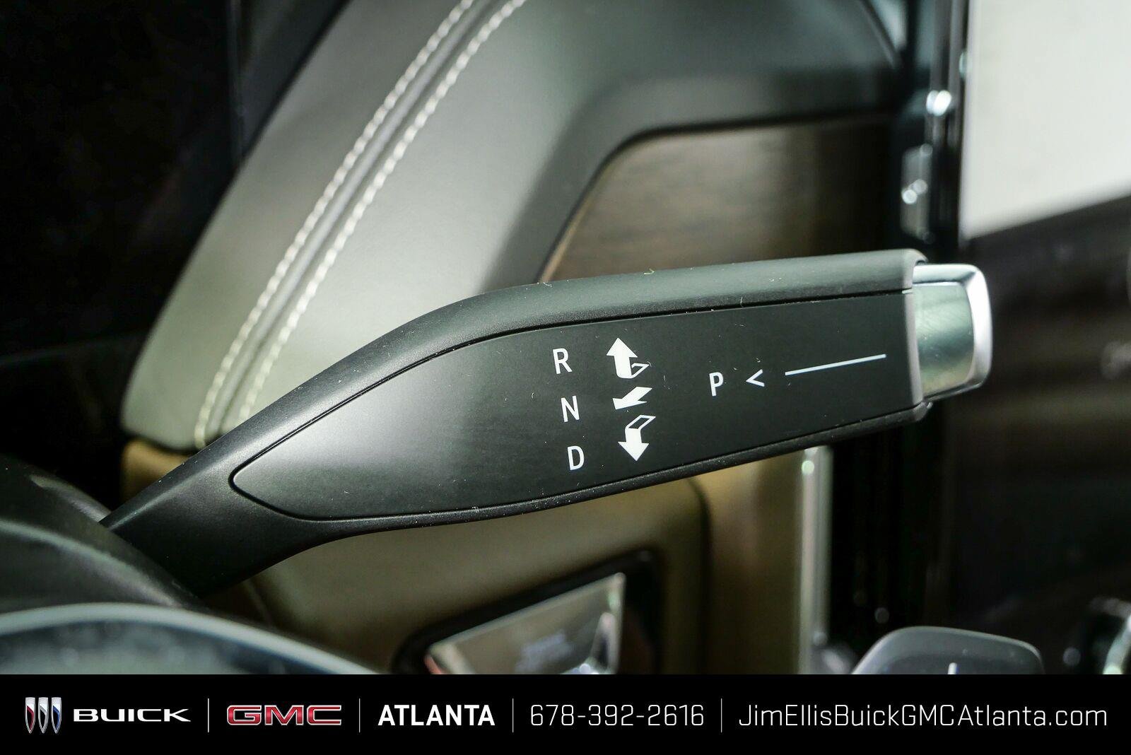 Used 2025 GMC Yukon XL Denali Ultimate w/ LPO, Floor Liner Package AWD/4WD image 19