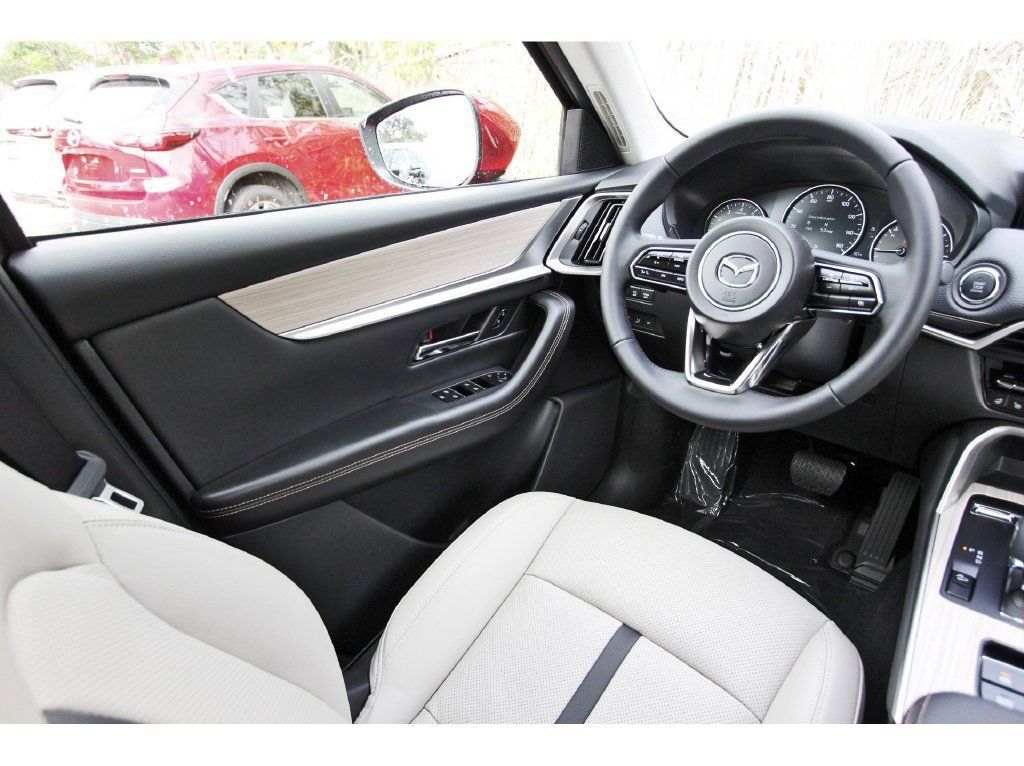 Certified 2026 MAZDA CX-90 3.3 Turbo w/ Preferred Package AWD/4WD image 6