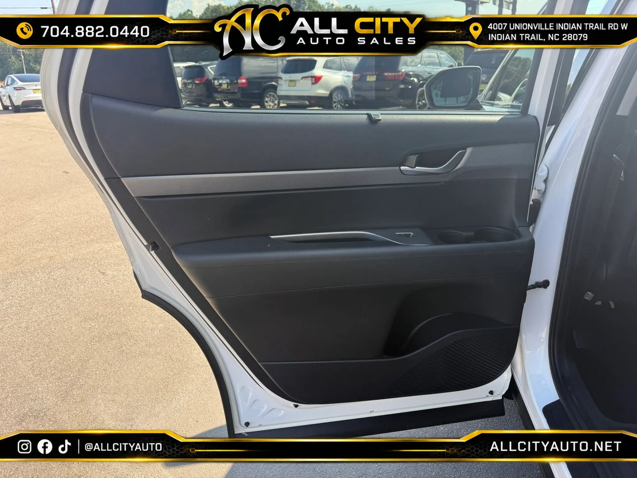 Used 2021 Hyundai Palisade SEL w/ Convenience Package FWD image 11