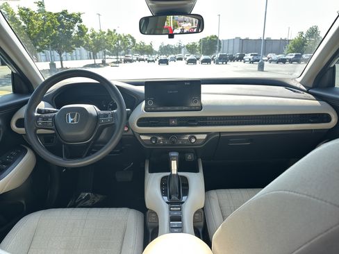 Used 2024 Honda HR-V LX image 29