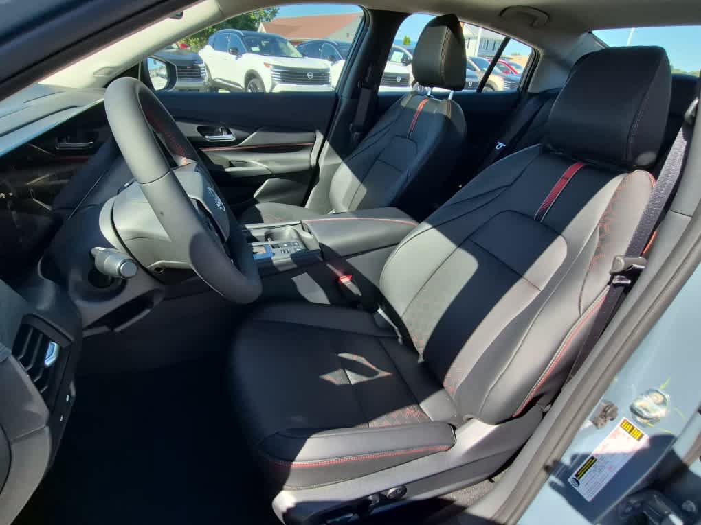 New 2027 Nissan Sentra SR w/ SR Premium Package FWD image 10