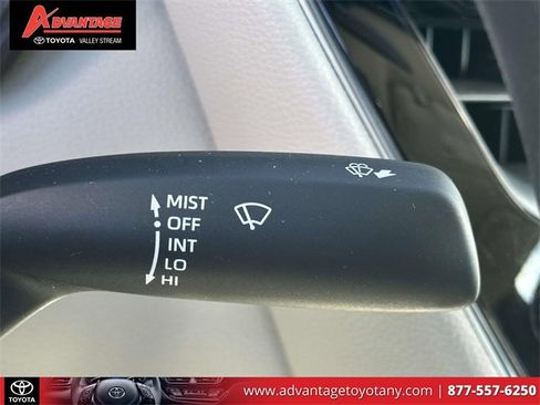 Used 2024 Toyota Corolla LE image 28