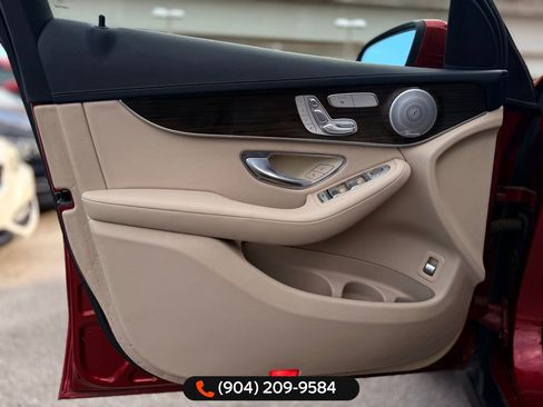 Used 2016 Mercedes-Benz GLC 300 image 22