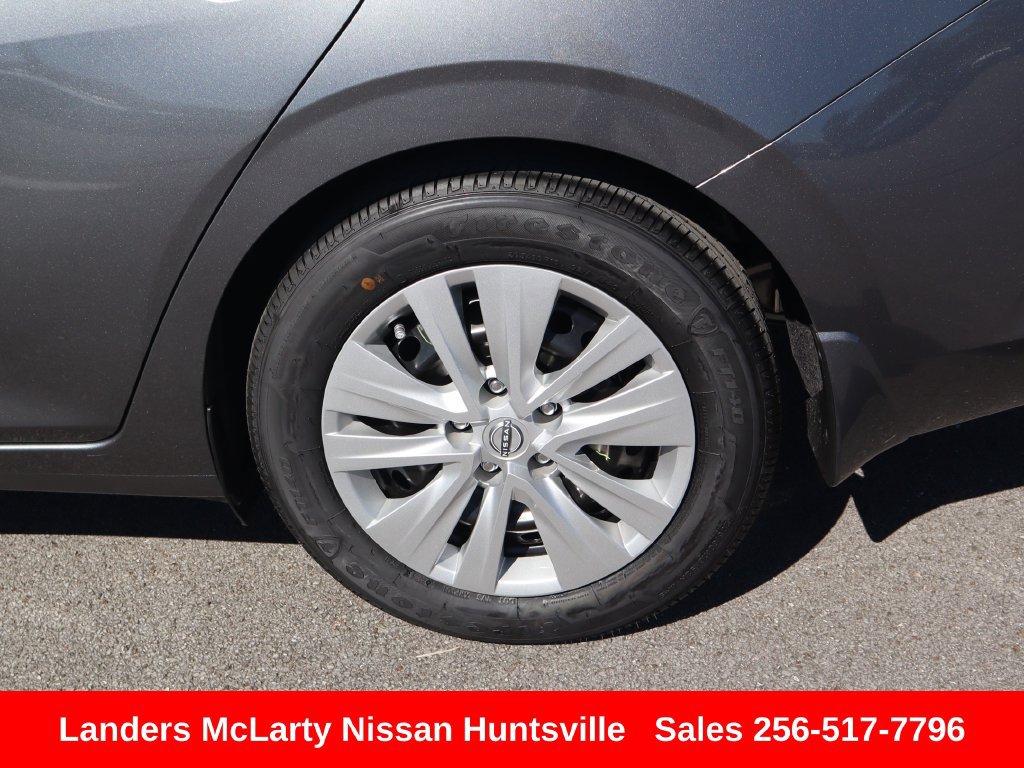 Used 2025 Nissan Sentra S FWD image 11