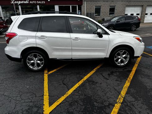 Used 2015 Subaru Forester 2.5i Touring AWD/4WD image 8