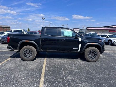 New 2026 GMC Canyon Elevation w/ Convenience Package image 2