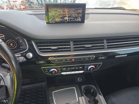 Used 2017 Audi Q7 3.0T Premium Plus image 13