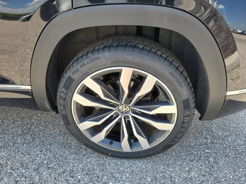 Used 2020 Volkswagen Atlas Cross Sport SEL R-Line w/ Cross Sport MDO Package AWD/4WD image 10
