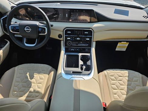 New 2026 Nissan Armada Platinum image 7