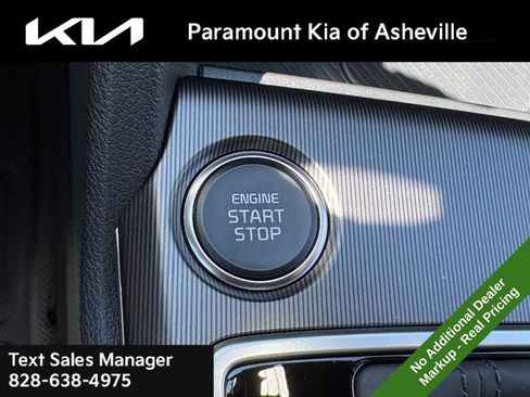 New 2026 Kia Sportage EX w/ EX Panorama Roof Package image 14