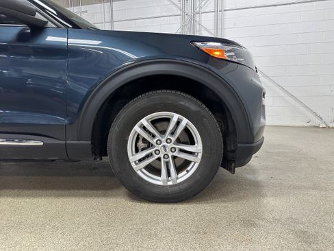 Certified 2023 Ford Explorer XLT w/ Equipment Group 202A image 31