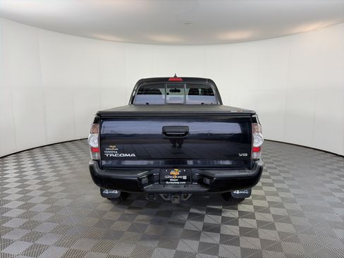 Used 2015 Toyota Tacoma 4x4 Double Cab image 9