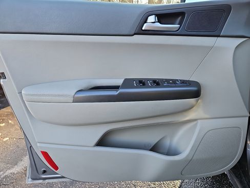 Used 2018 Kia Sportage LX image 13