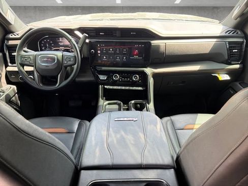 Used 2025 GMC Sierra 2500 AT4 w/ AT4 Premium Plus Package AWD/4WD image 20