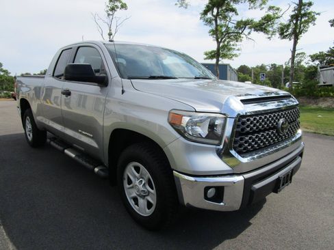 Used 2019 Toyota Tundra SR5 AWD/4WD image 9