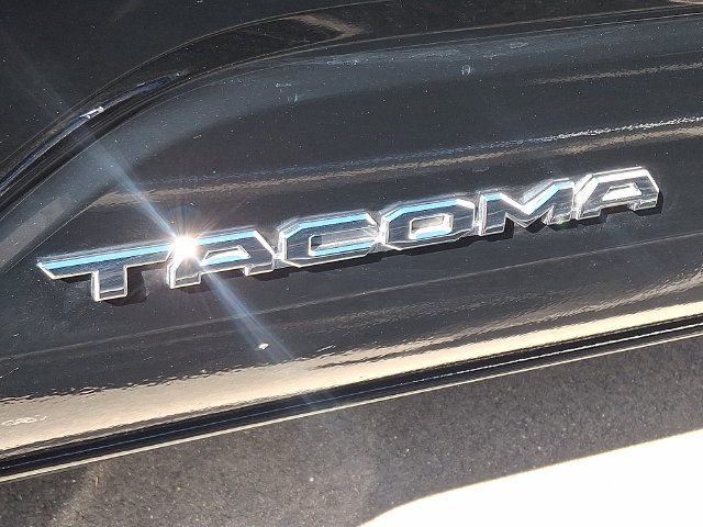 Used 2026 Toyota Tacoma SR5 AWD/4WD image 10
