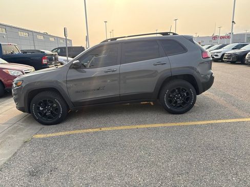 Certified 2022 Jeep Cherokee Latitude AWD/4WD image 5