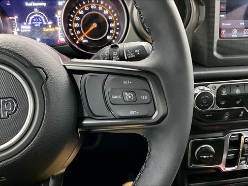 Used 2023 Jeep Wrangler Unlimited Sport AWD/4WD image 26