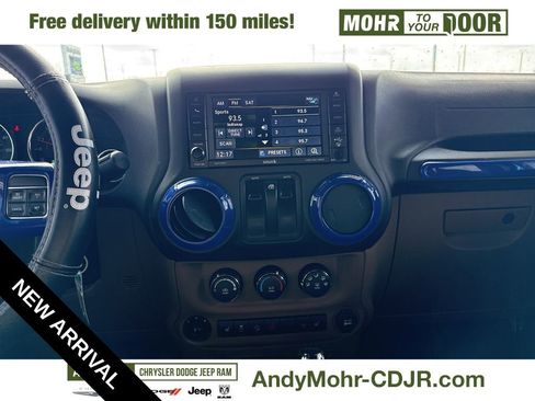 Used 2016 Jeep Wrangler Sahara w/ Connectivity Group image 17