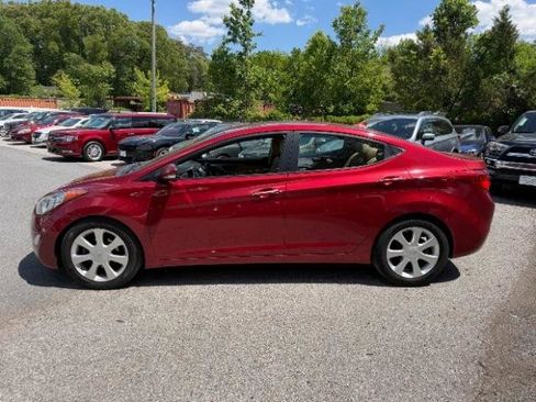 Used 2013 Hyundai Elantra Limited FWD image 2