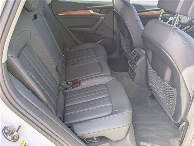 Used 2023 Audi Q5 2.0T Premium w/ Convenience Package AWD/4WD image 20