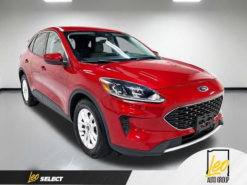 Used 2021 Ford Escape SE w/ Convenience Package FWD image 5