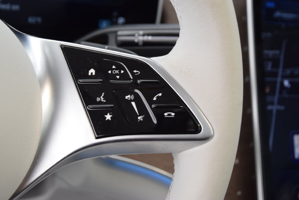 Certified 2023 Mercedes-Benz EQE 350+ SUV image 25