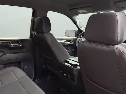 Used 2022 Chevrolet Silverado 1500 LT Trail Boss image 29