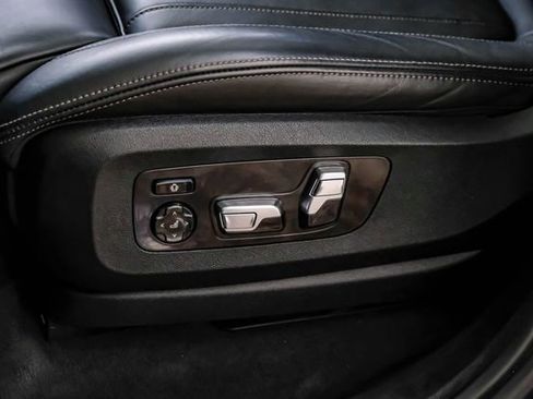 Used 2023 BMW X7 xDrive40i w/ Premium Package AWD/4WD image 36