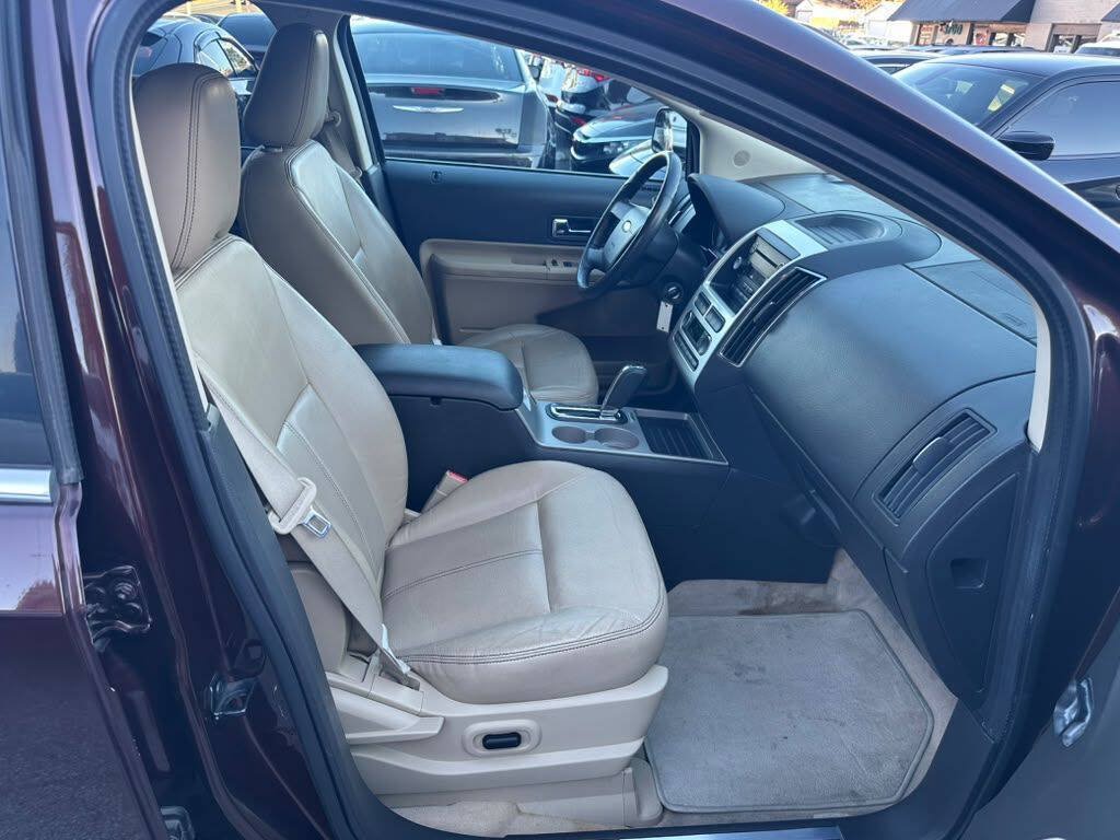 Used 2010 Ford Edge Limited FWD image 13