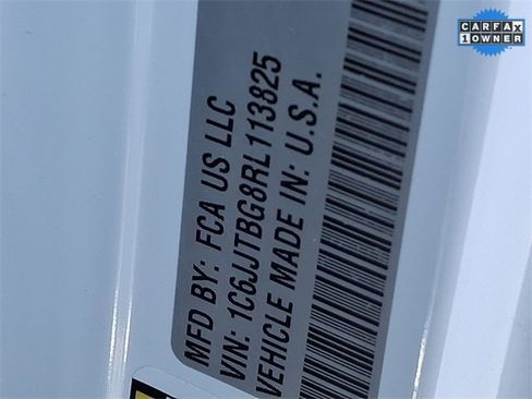 Used 2024 Jeep Gladiator Rubicon image 30