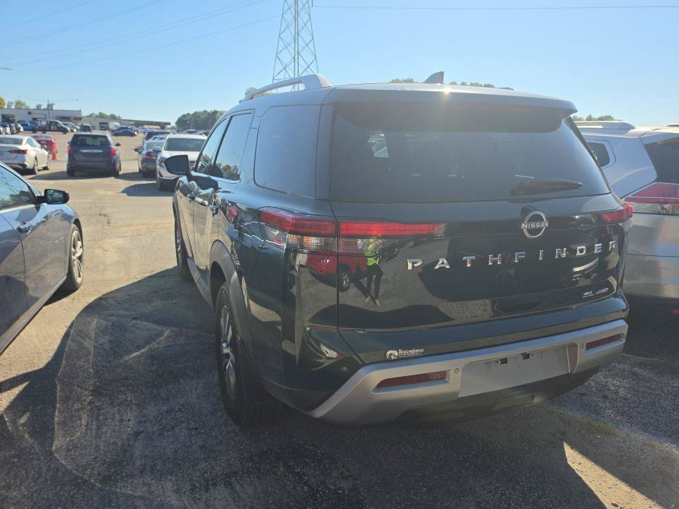 Used 2022 Nissan Pathfinder SL w/ Cargo Package AWD/4WD image 3