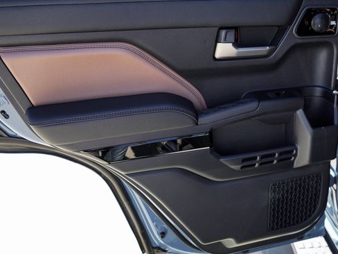 New 2026 Toyota 4Runner Limited AWD/4WD image 26