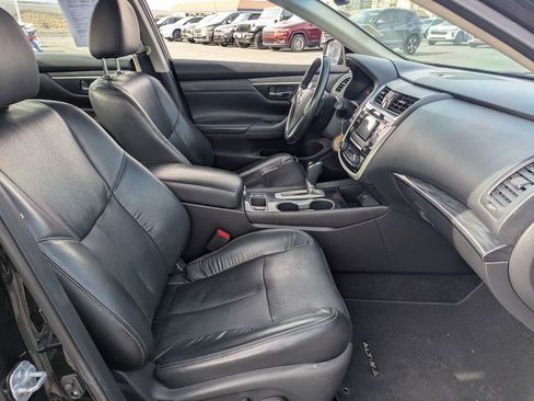 Used 2018 Nissan Altima 2.5 SL FWD image 34