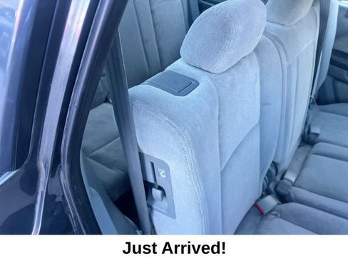 Used 2004 Honda Pilot LX image 22