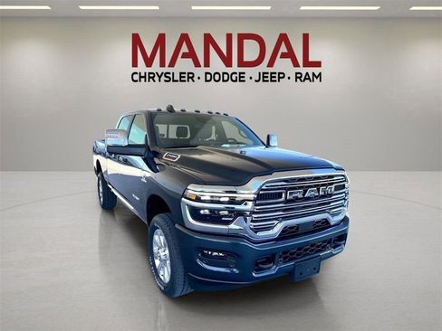New 2026 RAM 2500 Laramie AWD/4WD image 4