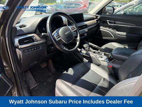 Used 2022 Kia Telluride EX w/ EX Premium Package FWD image 11