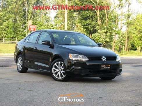 Used 2012 Volkswagen Jetta SE FWD image 1