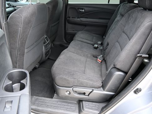 Used 2022 Honda Pilot Sport image 15